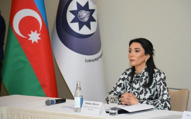 3334eed7-dfe6-3b9e-84db-02230cf57866_850