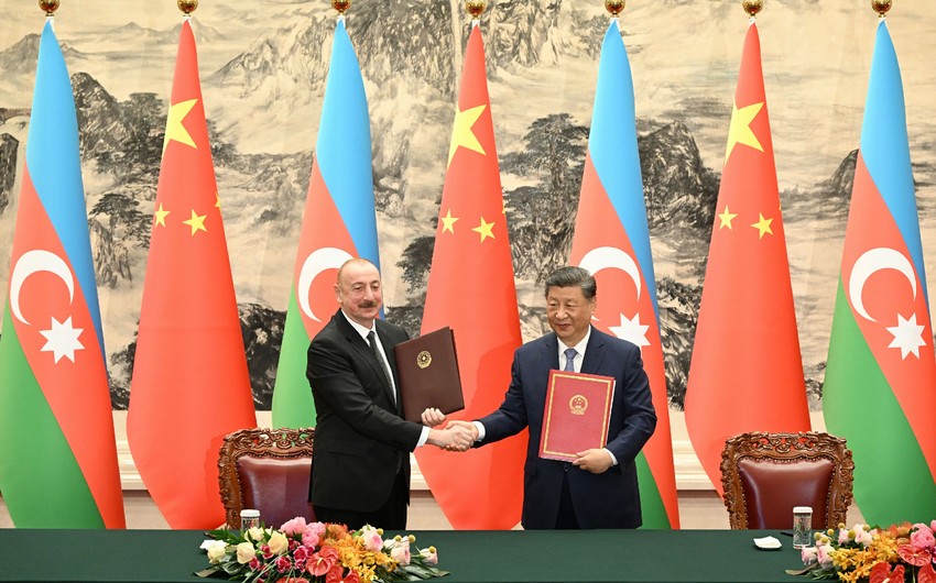 9aec4a57-3b01-3707-8041-86d23e7a1bd2_850