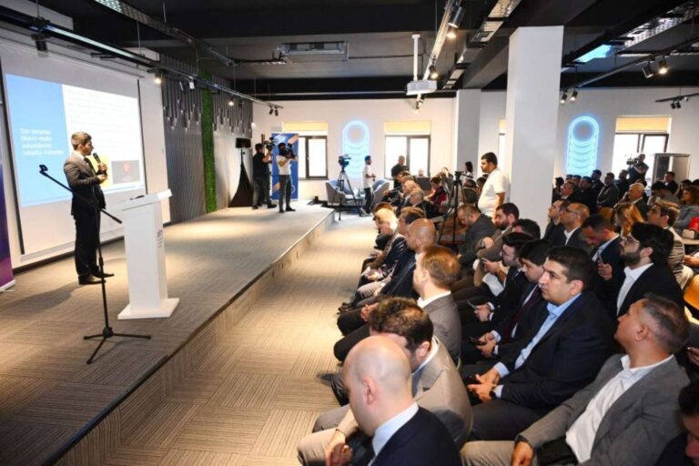 2025-05-14-13-11-10aweKrBVVy76spvbti06T_file