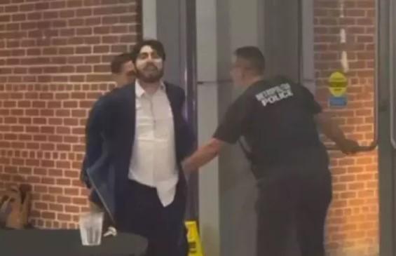 c378fb4d-da25-4836-b457-47728c74aa08