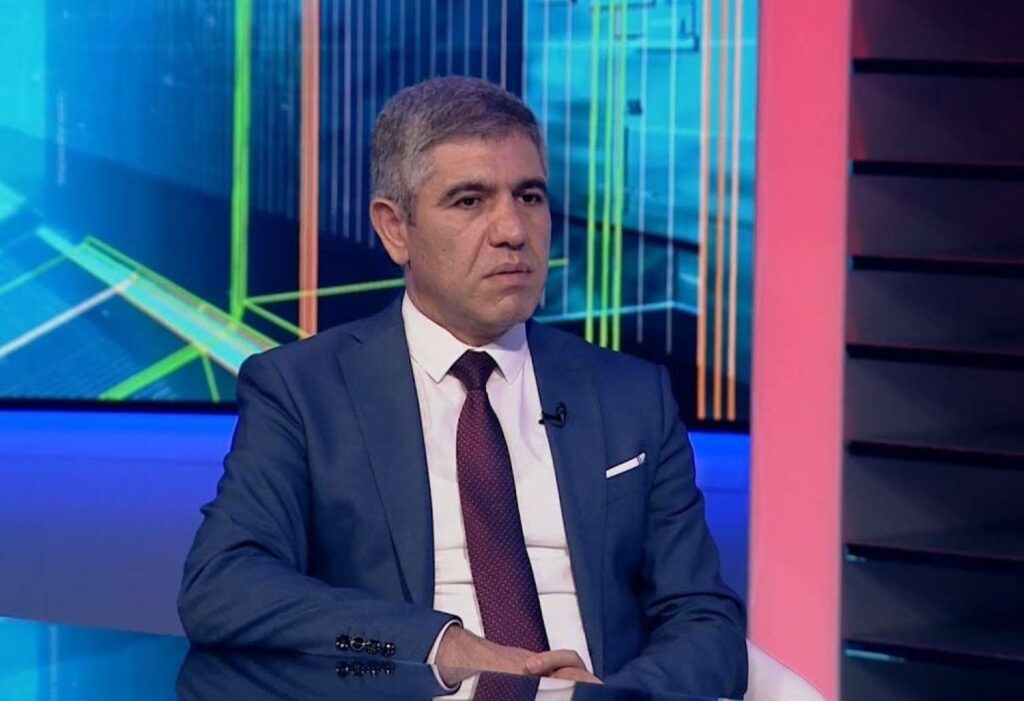 2021-10-08-15-25-14CI1MzAxDe9UIHYYhR313_file