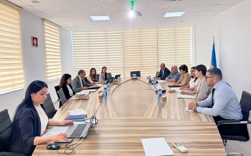 aa2d2476-b20d-3517-9bc9-a4e9783cc704_850