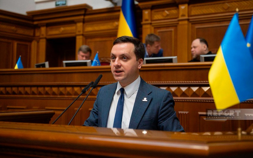 ce8ed0da-c926-3342-9b69-4c997d4af617_850