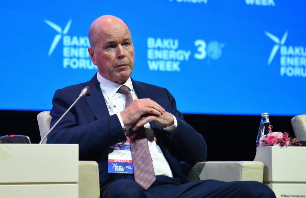 trend_harry_jones_030625_1