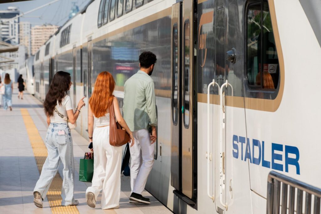 ady_qatarlar_080725_2