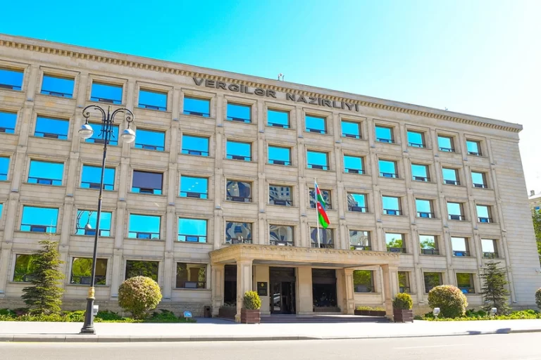 0cfae916-25ae-30e9-9926-287fc318127f_850