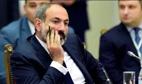 pashinyan-yeni (1)