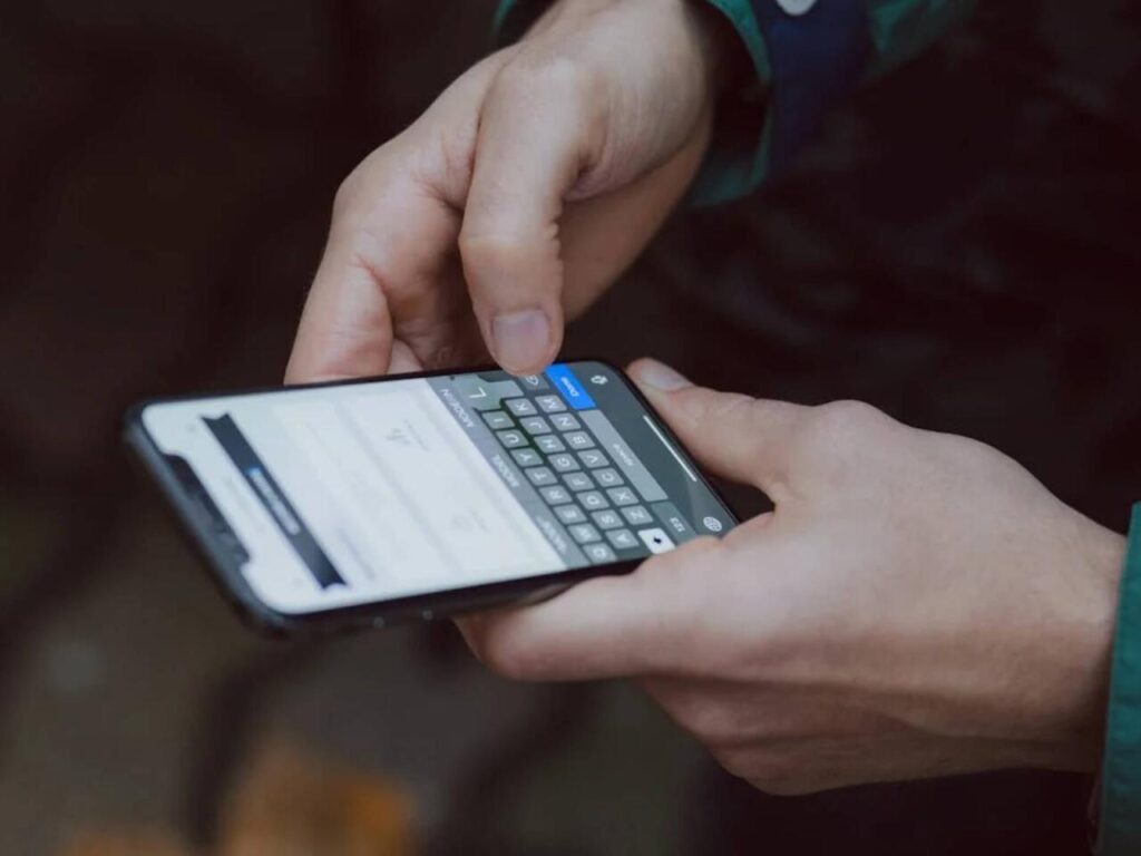 telefon_2025