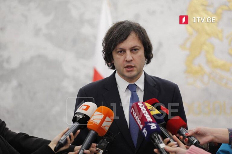 e551ac25-16e5-4996-bbdf-52431ed6ed4b