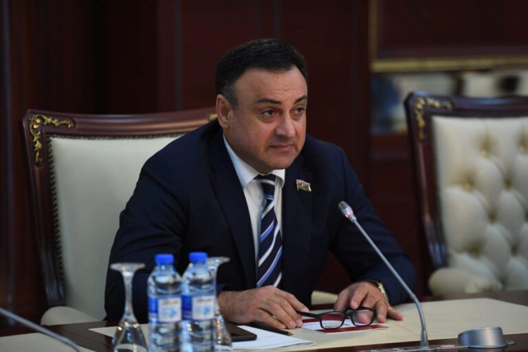 469894c8-e97e-4382-a3df-85afb2377ddf