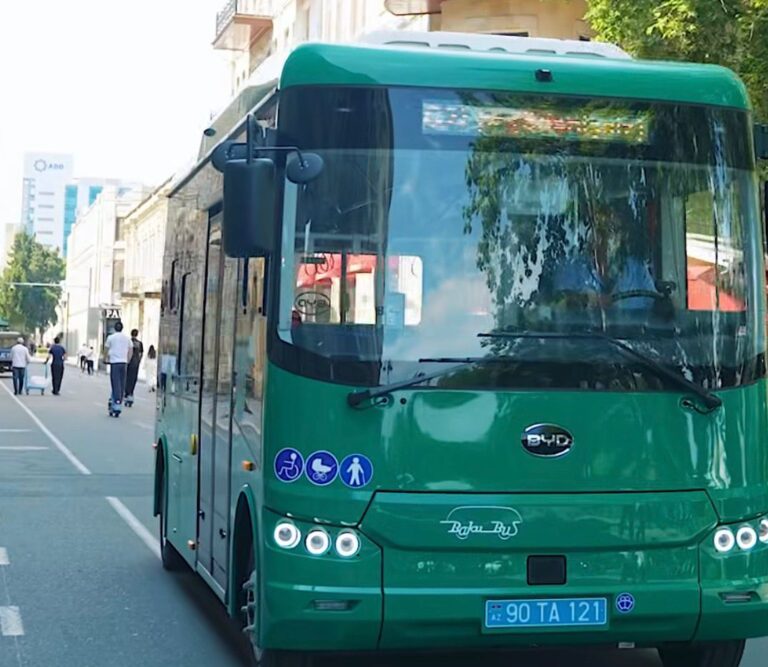 c1_avtobus_ayna