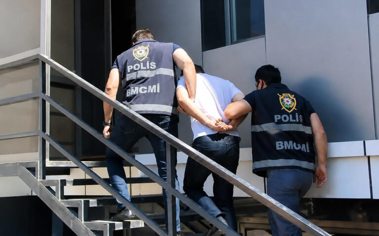 polis_5_