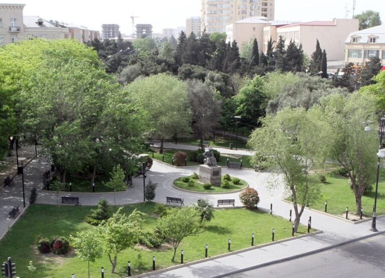 Bakixanov-qesebesi-1-900x652