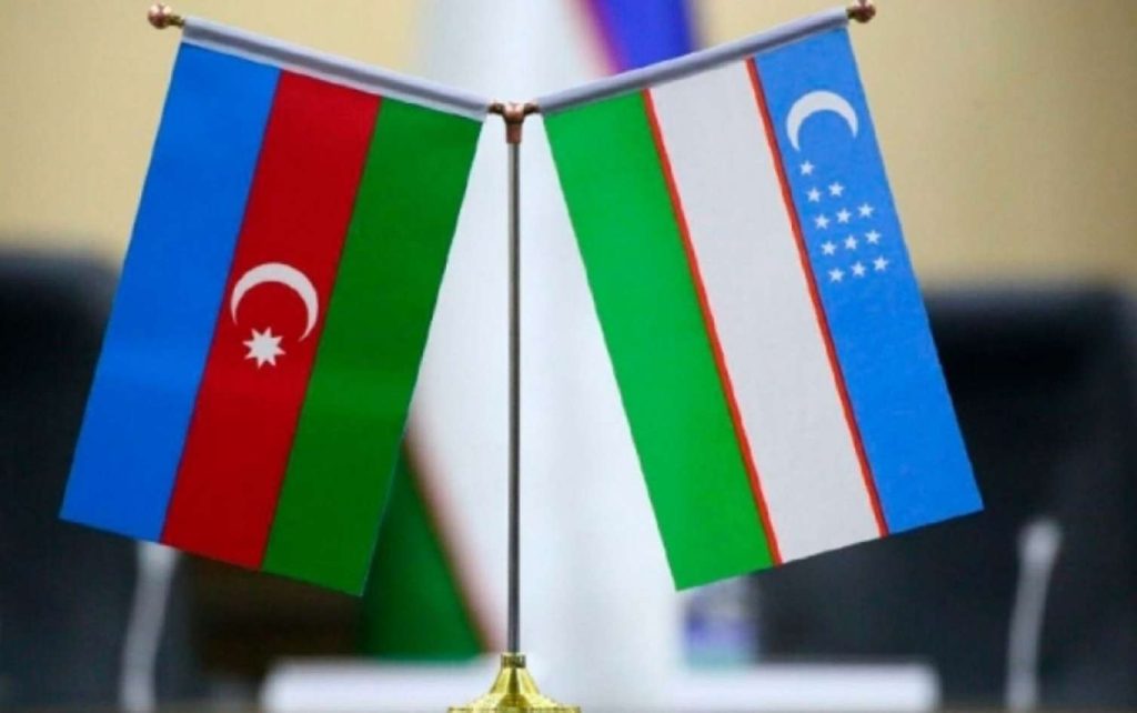 bayraq-az-özb