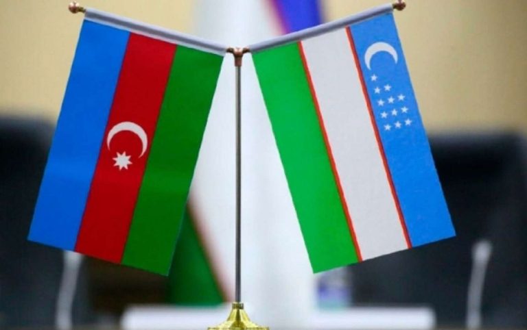 bayraq-az-özb