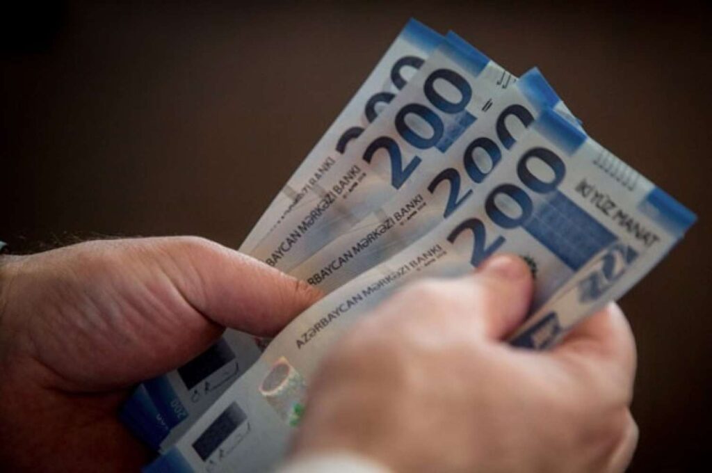 200manat