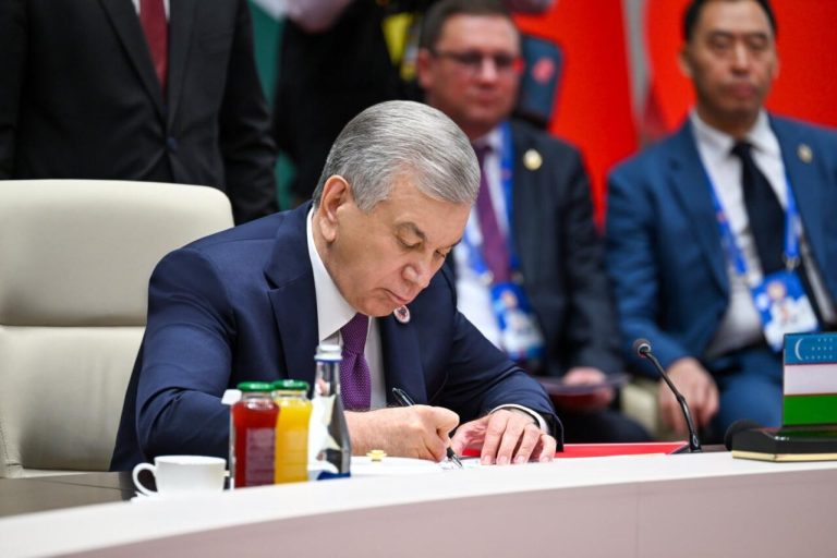 shavkat_mirziyoyev_01